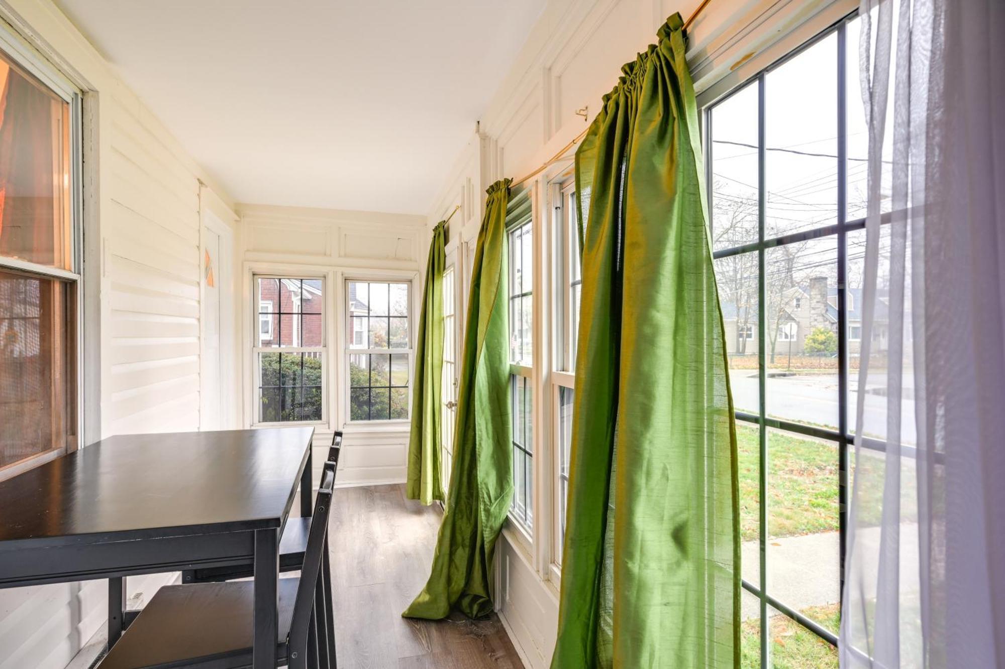 Charming Long Island Home With Fenced Yard! Freeport Exterior photo