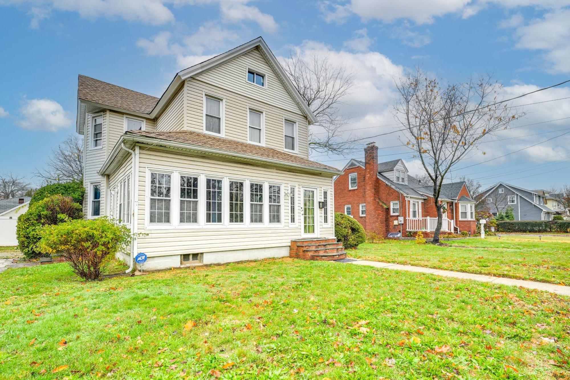 Charming Long Island Home With Fenced Yard! Freeport Exterior photo